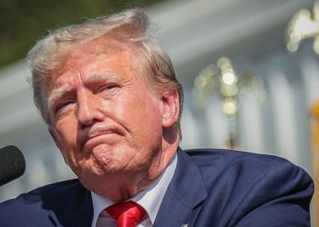 Trump’ın çok sayıda kişi ve kurumu dolandırdığına hükmedildi