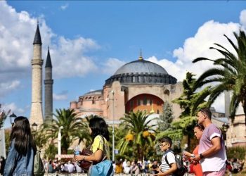 Türkiye 8 ayda 36 milyondan fazla ziyaretçi ağırladı
