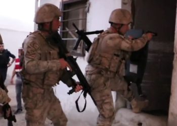 Türkiye genelinde, 466 terörle uğraş operasyonu