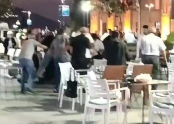 “Yan bakma” hengamesinde kılıç çekildi