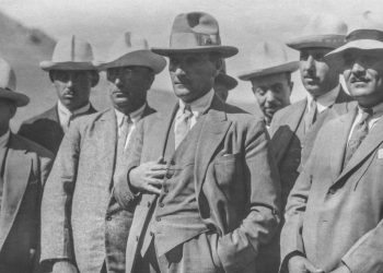 10 Kasım resmi tatil mi, hangi güne denk geliyor?