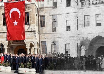 100 yıl sonra birebir yerde