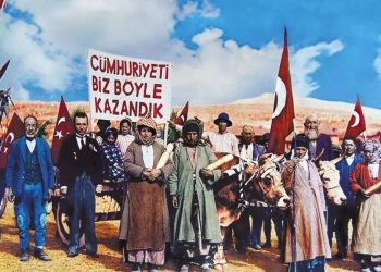 100 yıllık sembol fotoğraf sahnede canlandırıldı