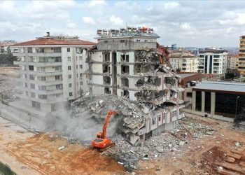 25 bireye mezar olan sitede yer etüdü yapılmamış