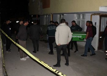 3 gündür haber alınamayan bayan, konutundaki bazanın altında meyyit bulundu