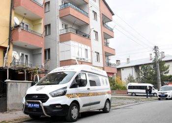 4. kattan düşen bebek ağır yaralandı