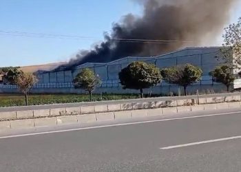 8 saat süren fabrika yangınında, 3 bin ton pamuk kül oldu