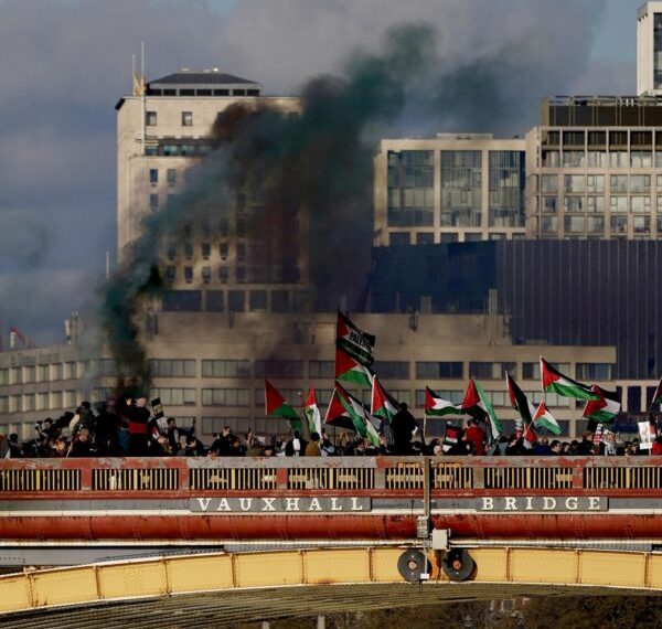 Londra’da on binler, Gazze’deki insanlık dramına sessiz kalmadı