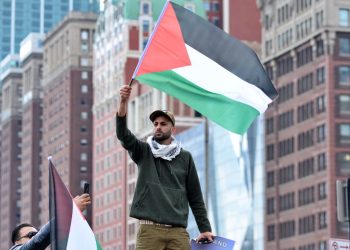 ABD’de bir kişi aracını Filistin’e takviye gösterisindekilerin üzerine sürdü