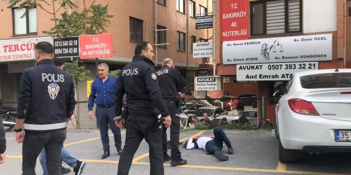 Adliye önündeki bıçaklı arbedede 3 tutuklama