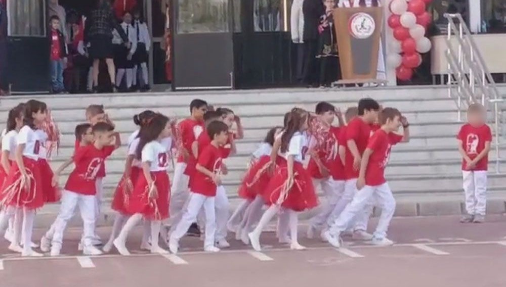 Afyonkarahisar’da 29 Ekim gösterisinde reaksiyon çeken manzara