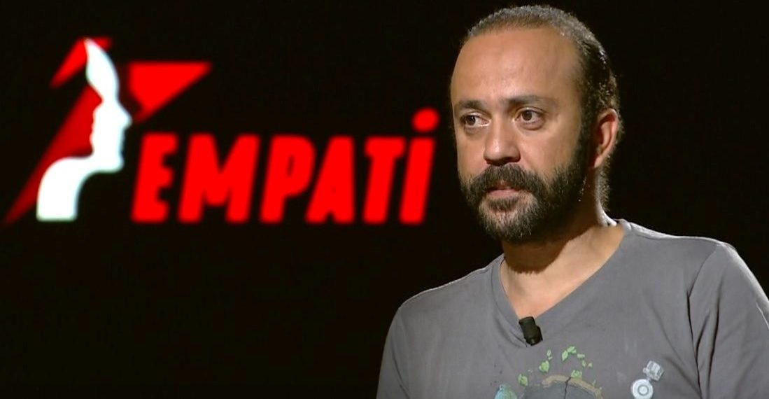 Ahmet Mümtaz Taylan’ın Empati programında konuğu Sarp Akkaya: Oyunculuk yapmazsam hayatta kalamam