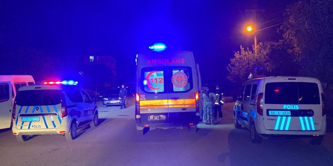 Akrabaların silahlı sopalı yevmiye hengamesi: 9 yaralı