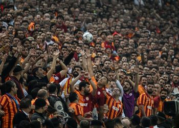 Alman medyasından Galatasaray-Bayern Münih yorumu: Kane, mega ıslık konserini bitirdi