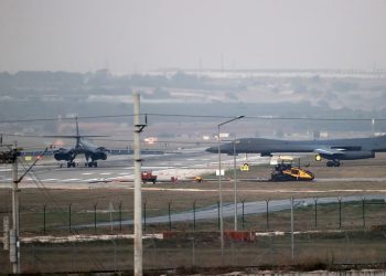 Amerikan B-1B Lancers uçakları eğitim vazifesi için İncirlik Hava Üssü’nde