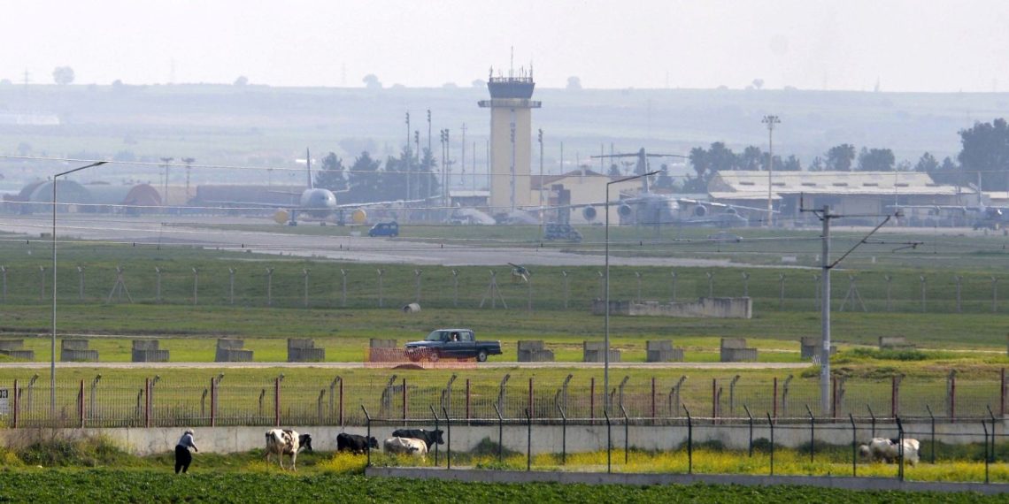 Amerikan bombardıman uçakları, eğitim misyonu için İncirlik Üssü’ne geldi