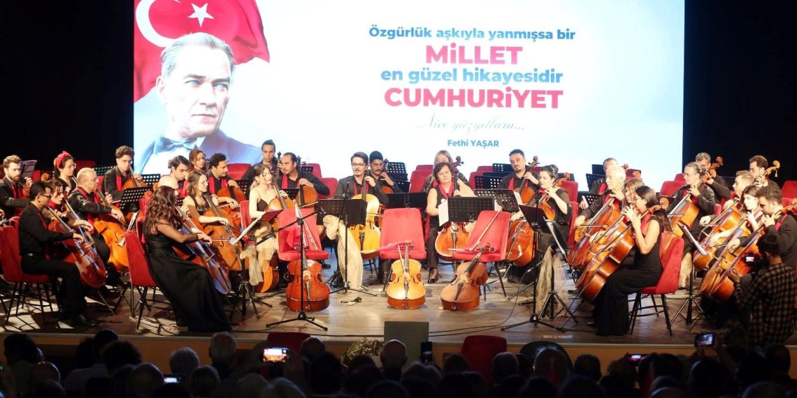 Ankara’da 100. yıla özel 100 çellistten konser