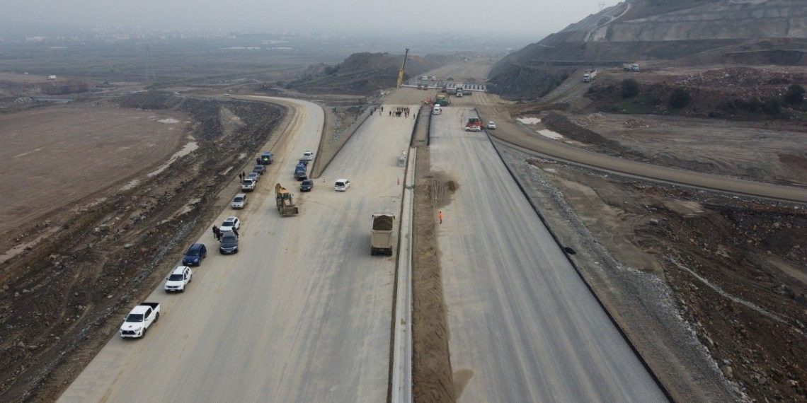 Aydın-Denizli Otoyolu’nun 80 kilometrelik kısmı trafiğe açılacak