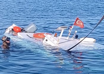 Bandırma’da lodos tekneleri batırdı