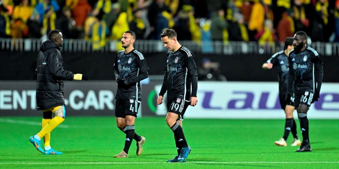Beşiktaş, UEFA Konferans Ligi birinci galibiyetin peşinde: Beklenen 11