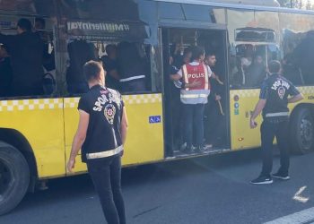 Beşiktaşlı taraftarlar 30 otobüsle Rams Park’ta