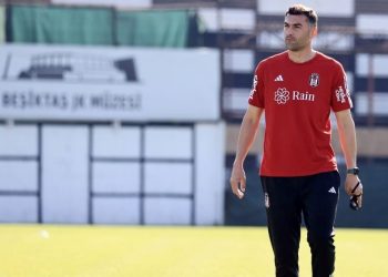 Burak Yılmaz’dan futbolculara ihtar: “Bunu kabul edemem”