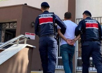 Cezaevinden kaçan kabahat makinesini jandarma yakaladı