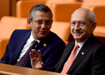 CHP’de delegeden dayanak arayışı sürat kazandı