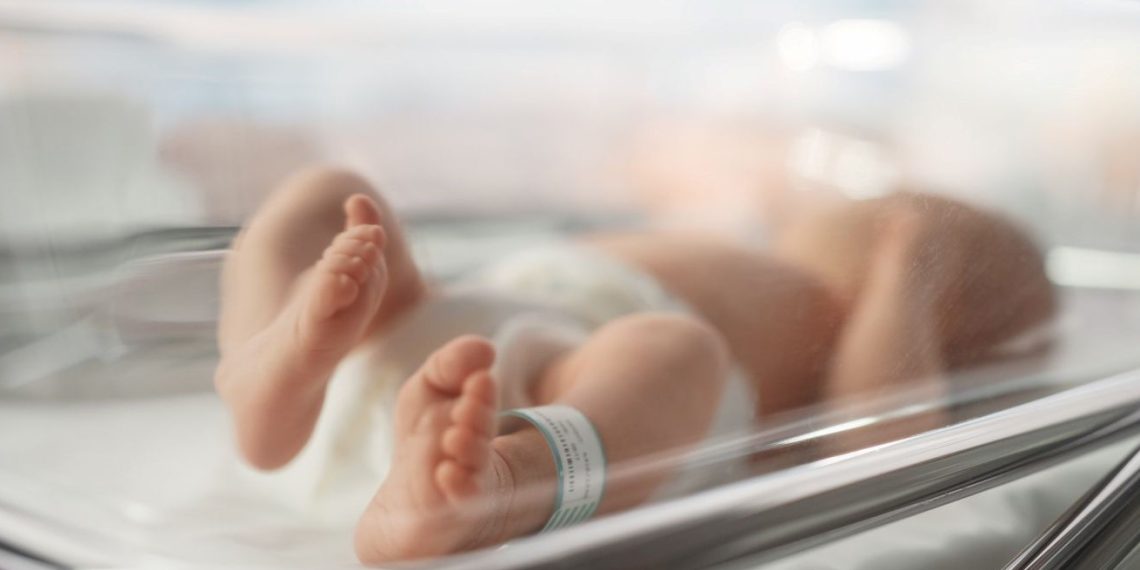 Cumhuriyetin 100. yılının birinci bebeği Cet oldu