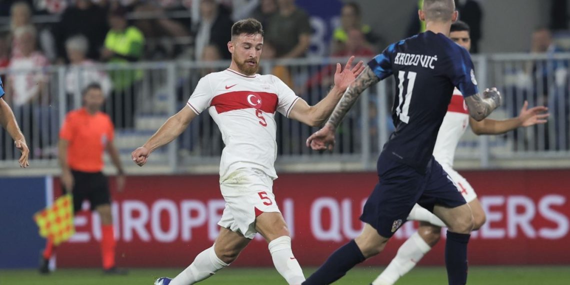 Dortmund’un yıldızı Salih Özcan’ın ulusal ekipteyken meskeni yandı