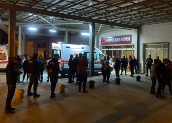 Düğünde istek kesim hengamesi: 1 meyyit, 2 yaralı