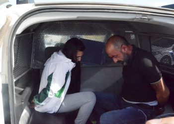 “Dur” ihtarına uymayan ehliyetsiz şoföre 22 bin lira para cezası