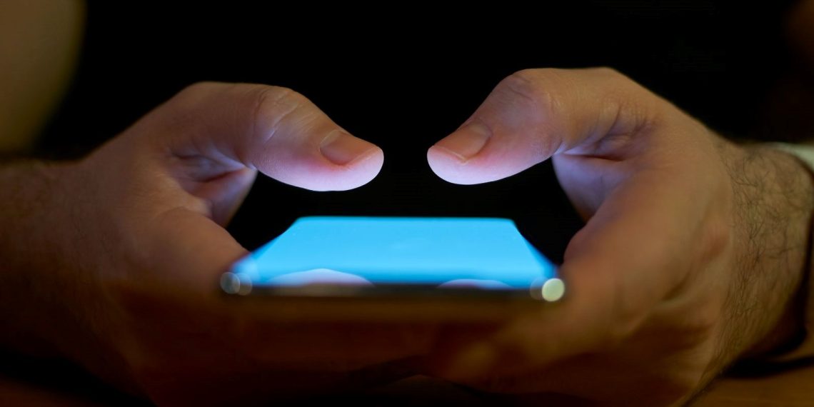 Düzmece polis oyunuyla binlerce dolarlık dolandırıcılık