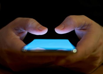 Düzmece polis oyunuyla binlerce dolarlık dolandırıcılık