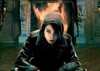 Ejderha Dövmeli Kız dizi oluyor