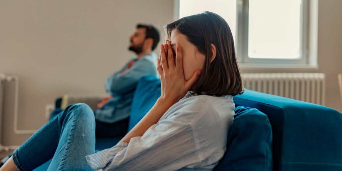 Eşini ailesiyle görüştürmeyen koca tam kusurlu bulundu