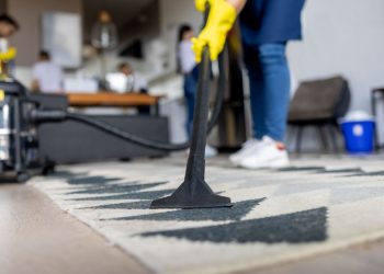 “Ev işçileri” raporu: Yüzde 80’i kayıt dışı