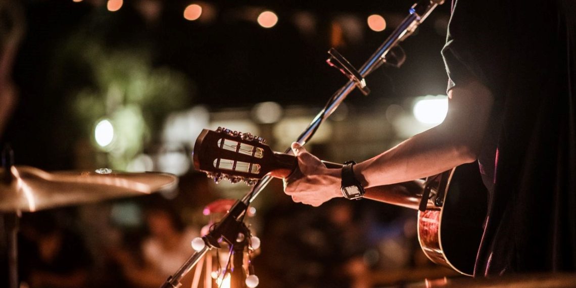 Fransız elektro pop rock kümesi Camp Claude İstanbul’da sahne alacak