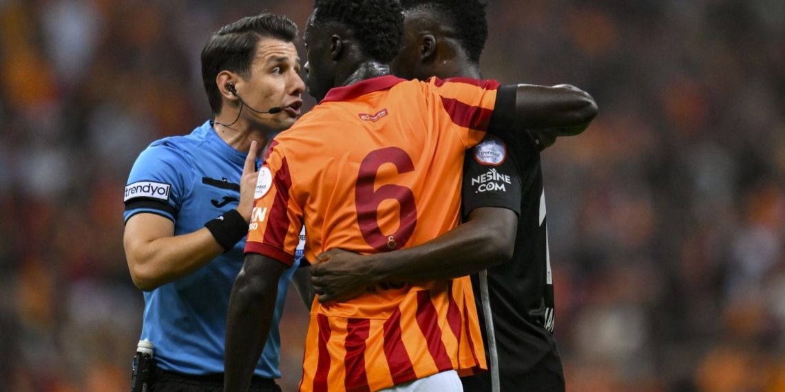 Galatasaray – Beşiktaş derbisinde kural yanlışı mı var?