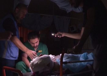 Gazze Sıhhat Bakanlığı: Hastanelerdeki jeneratörlerin son 48 saati kaldı