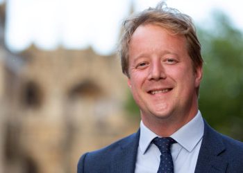 Gazze’de ateşkes davetinde bulunan İngiliz siyasetçi, vazifeden alındı