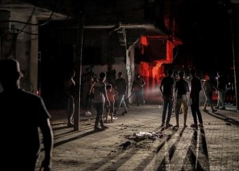 Gazze’de bağlantı ve internet yine büsbütün kesildi