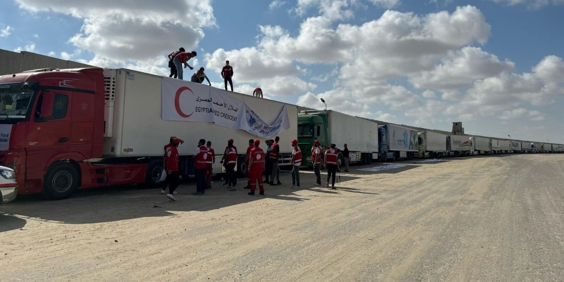 Gazze’ye insani yardım taşıyan 102 TIR daha ulaştı