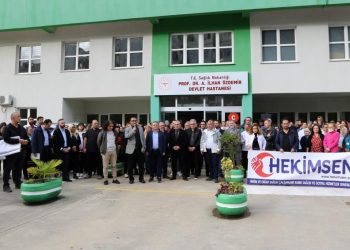 Giresun’da hasta yakınından sıhhat çalışanlarına atak