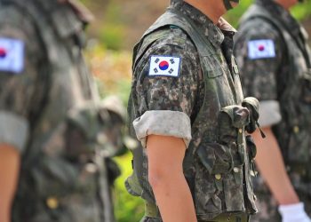 Güney Kore’de Anayasa Mahkemesi, orduda eş cinsel bağlantıyı yasaklayan kanunu onayladı