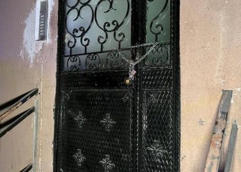 Güngören’de çöken binanın yanında ziyan gören binalar mühürlendi