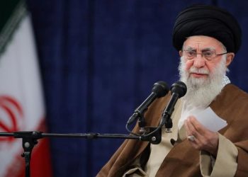 Hamaney’den İsrail’e sert kelamlar: “Müslüman ülkeler pasif kalmamalı”