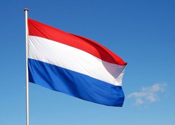 Hollanda’dan vatandaşlarına “Lübnan’a seyahat etmeyin” uyarısı