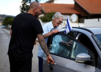 İngiltere’den vatandaşlarına “Lübnan’ı terk edin” daveti