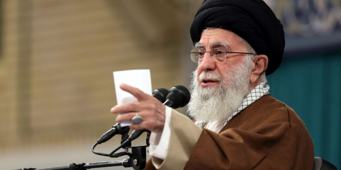 İran başkanı Hamaney’den sert ikaz: Akınlar durmazsa direniş güçleri harekete geçer